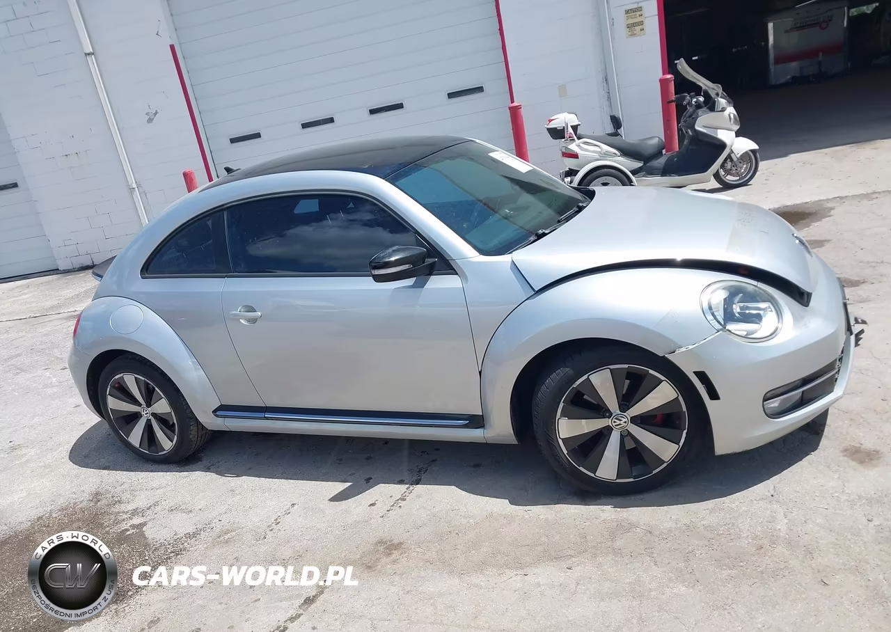 2012 Volkswagen Beetle 2.0T Turbo VIN:3VWVA7AT4CM626010 - 13