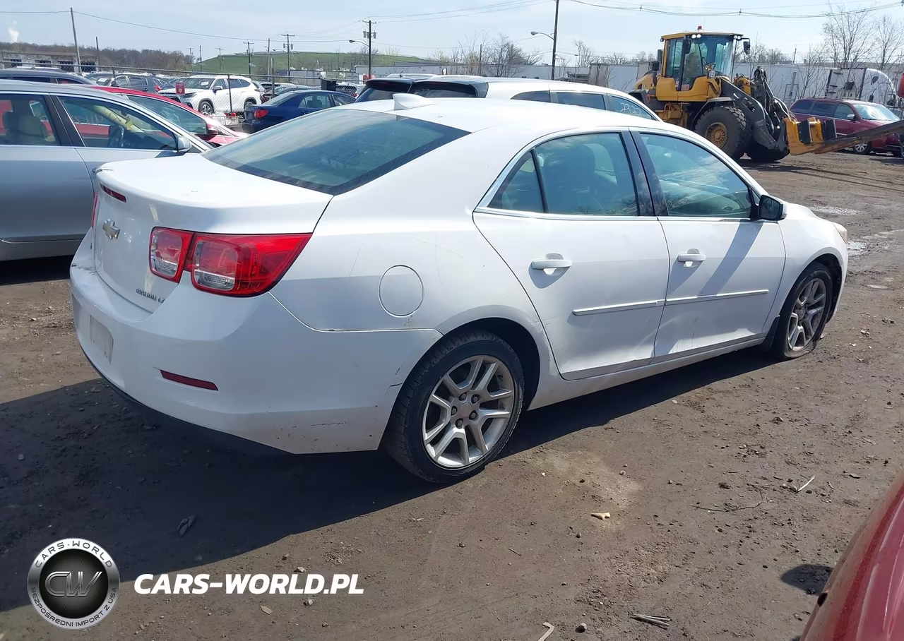2015 Chevrolet Malibu 1Lt VIN:1G11C5SL6FF173939 - 4