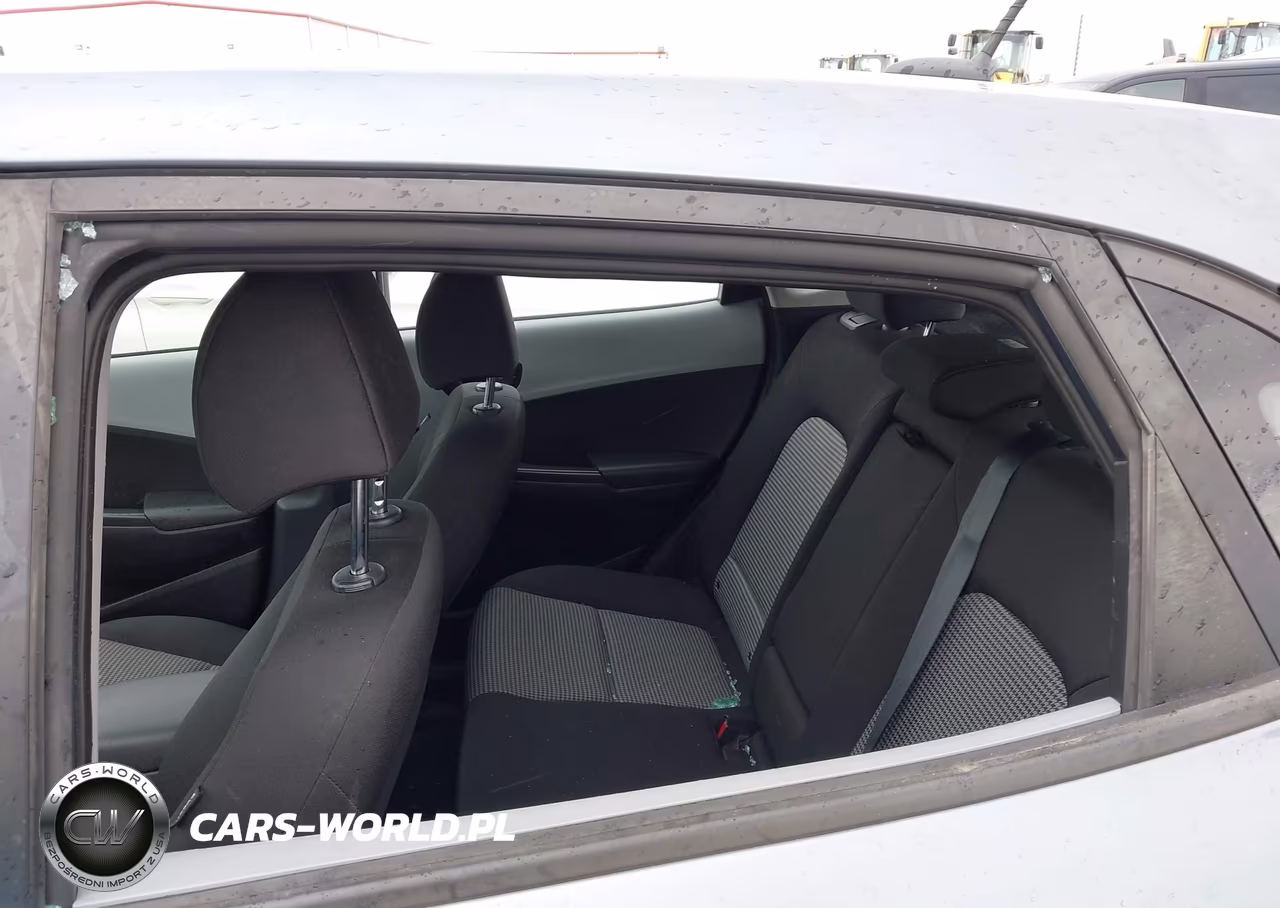2018 Hyundai Kona Se VIN:KM8K1CAAXJU148516 - 6