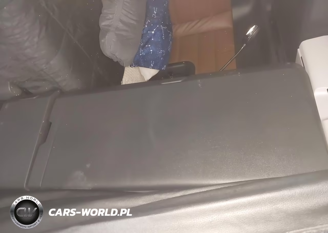 2019 Freightliner New Cascadia 126 VIN:1FUJHHDR8KLKL6670 - 14