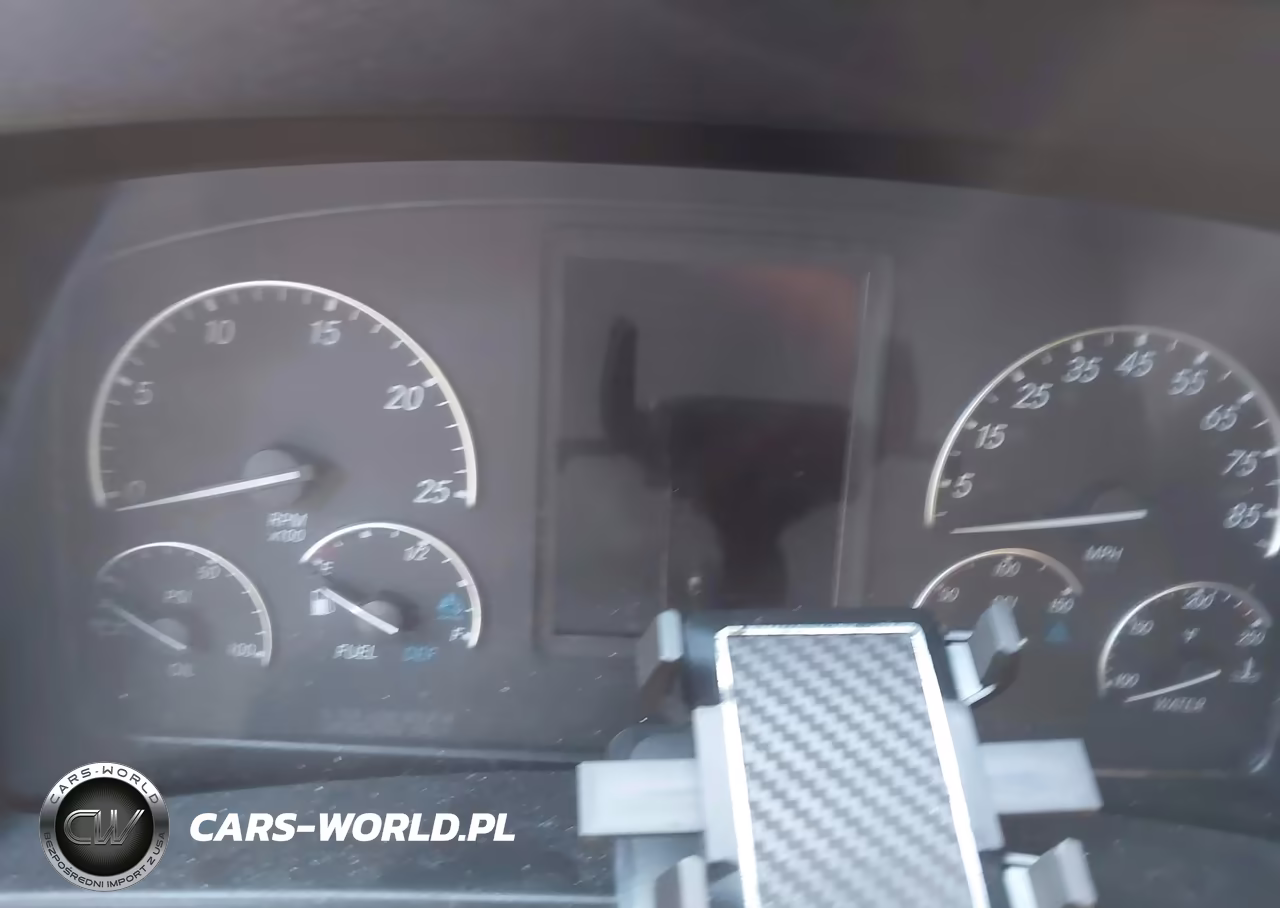 2019 Freightliner New Cascadia 126 VIN:1FUJHHDR8KLKL6670 - 5