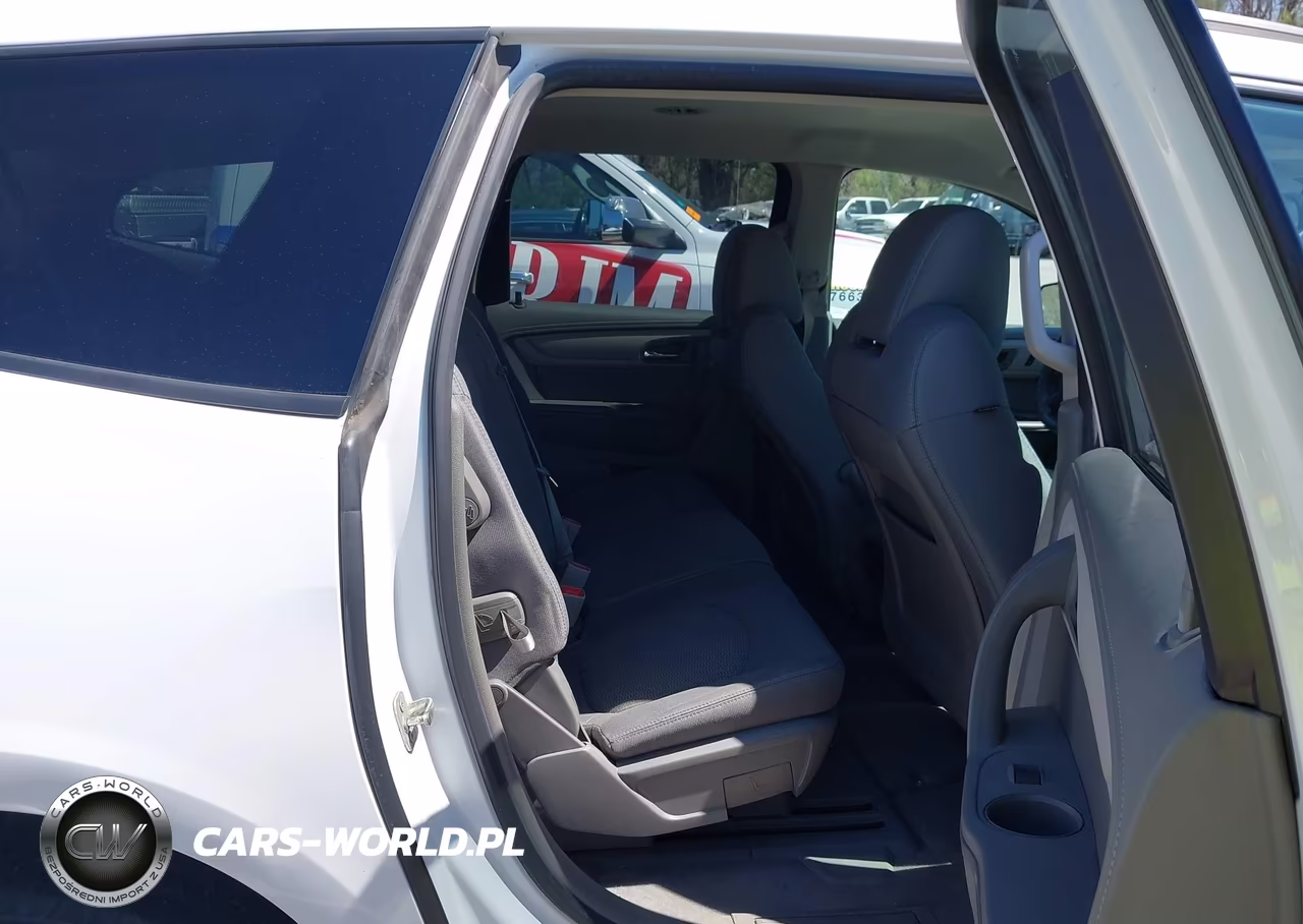 2017 Chevrolet Traverse Ls VIN:1GNKVFEDXHJ243062 - 8