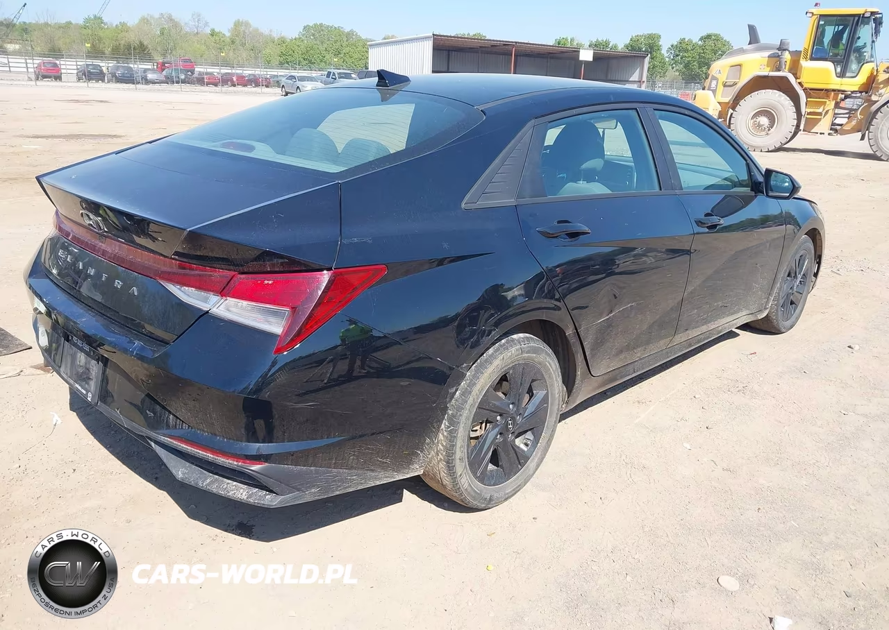 2023 Hyundai Elantra Sel VIN:KMHLM4AG5PU452822 - 4