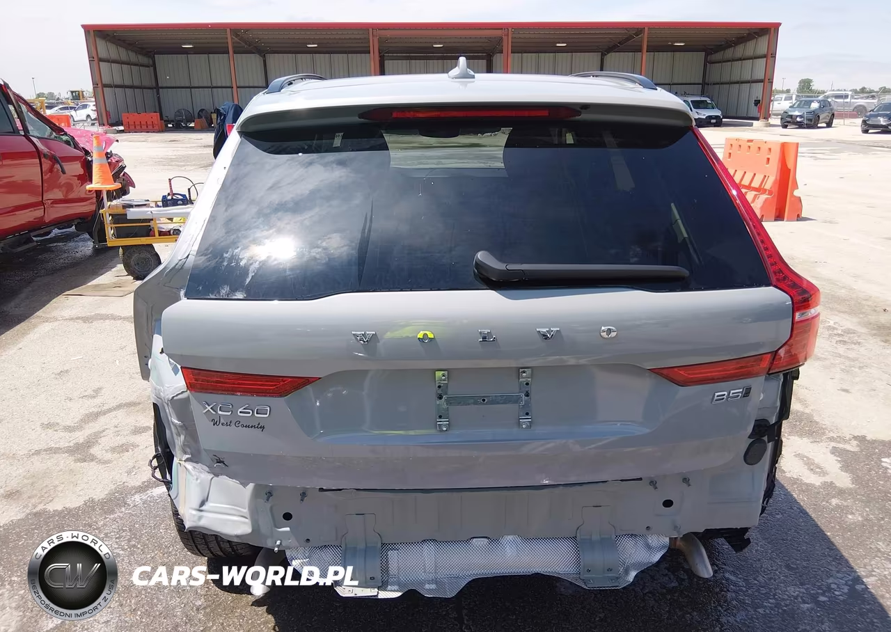 2025 Volvo Xc60 B5 Plus VIN:YV4M12RC1S1182759 - 17