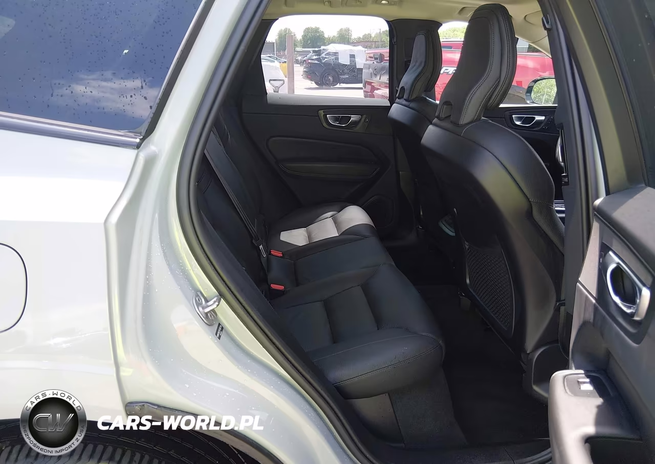 2025 Volvo Xc60 B5 Plus VIN:YV4M12RC1S1182759 - 8