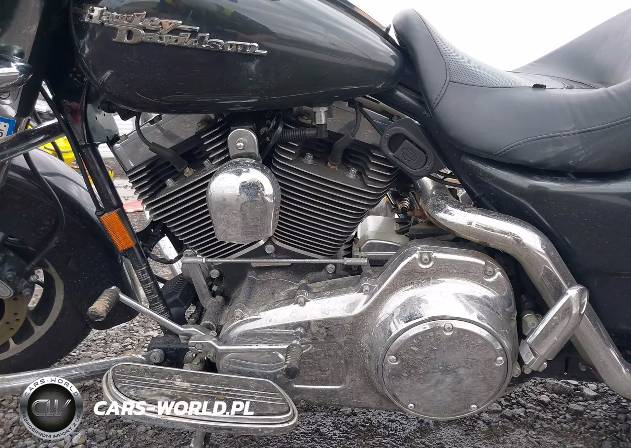 2007 Harley-Davidson Flhx VIN:1HD1KB4117Y717157 - 9