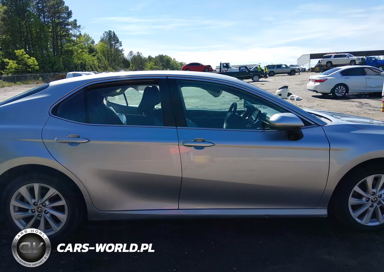 2022 Toyota Camry Le VIN:4T1C11AK1NU684357 - 13