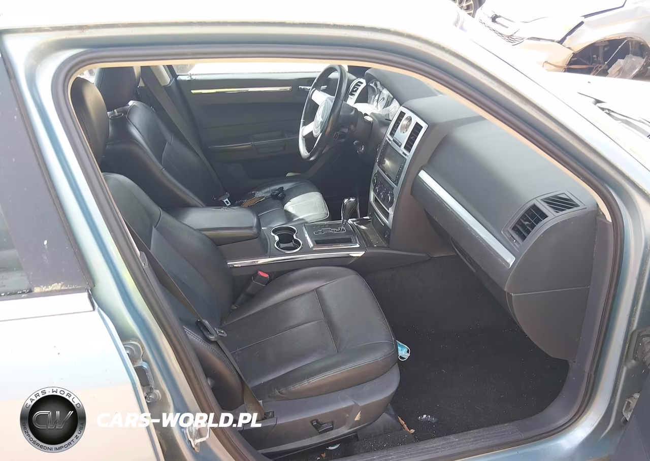 2009 Chrysler 300 Touring VIN:2C3LA53V79H503701 - 5