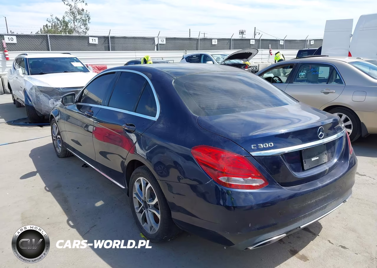 2015 Mercedes-Benz C 300 4Matic-Luxury 4Matic-Sport 4Matic VIN:55SWF4KB2FU032603 - 3