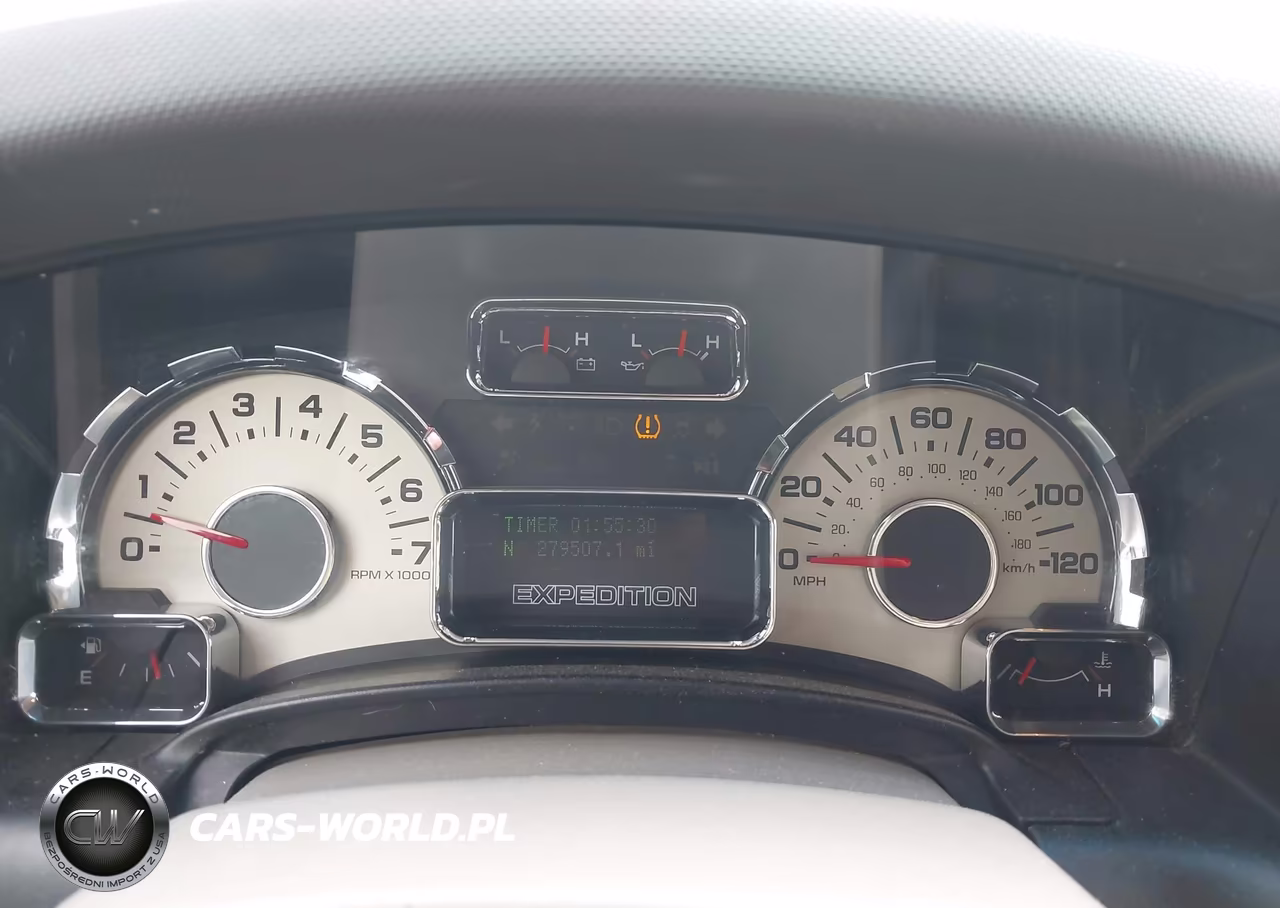 2012 Ford Expedition Limited VIN:1FMJU2A57CEF15630 - 7