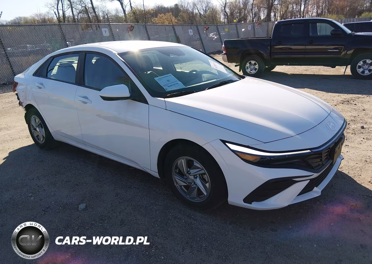 2024 Hyundai Elantra Se – zdjęcie 1 z 18