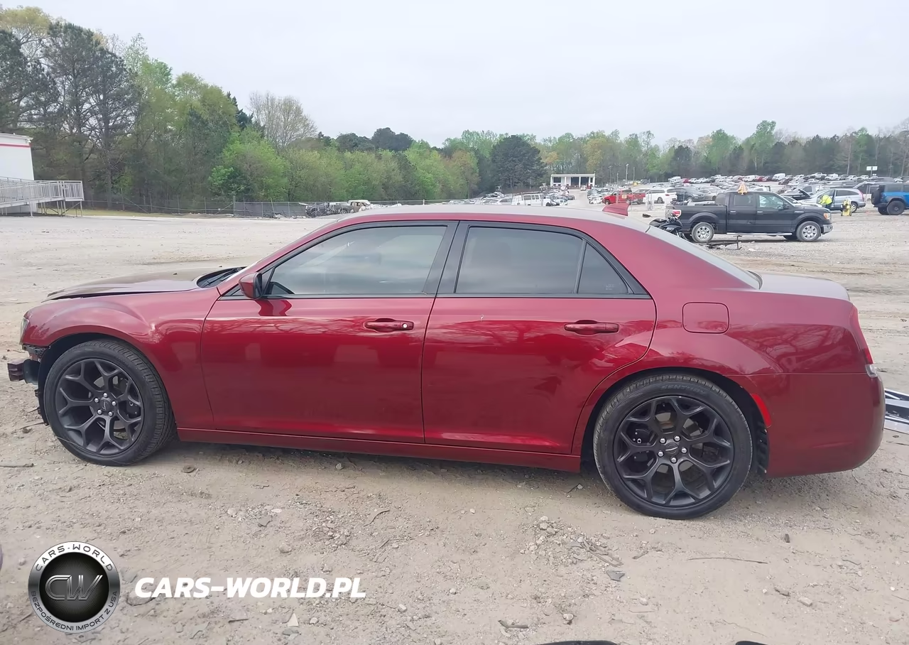 2019 Chrysler 300 300S VIN:2C3CCABG7KH628631 - 15
