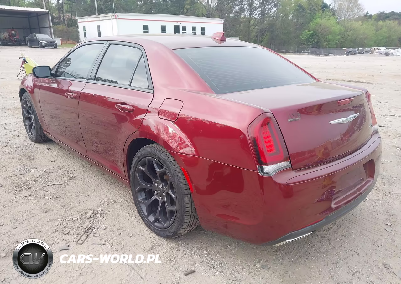 2019 Chrysler 300 300S VIN:2C3CCABG7KH628631 - 3
