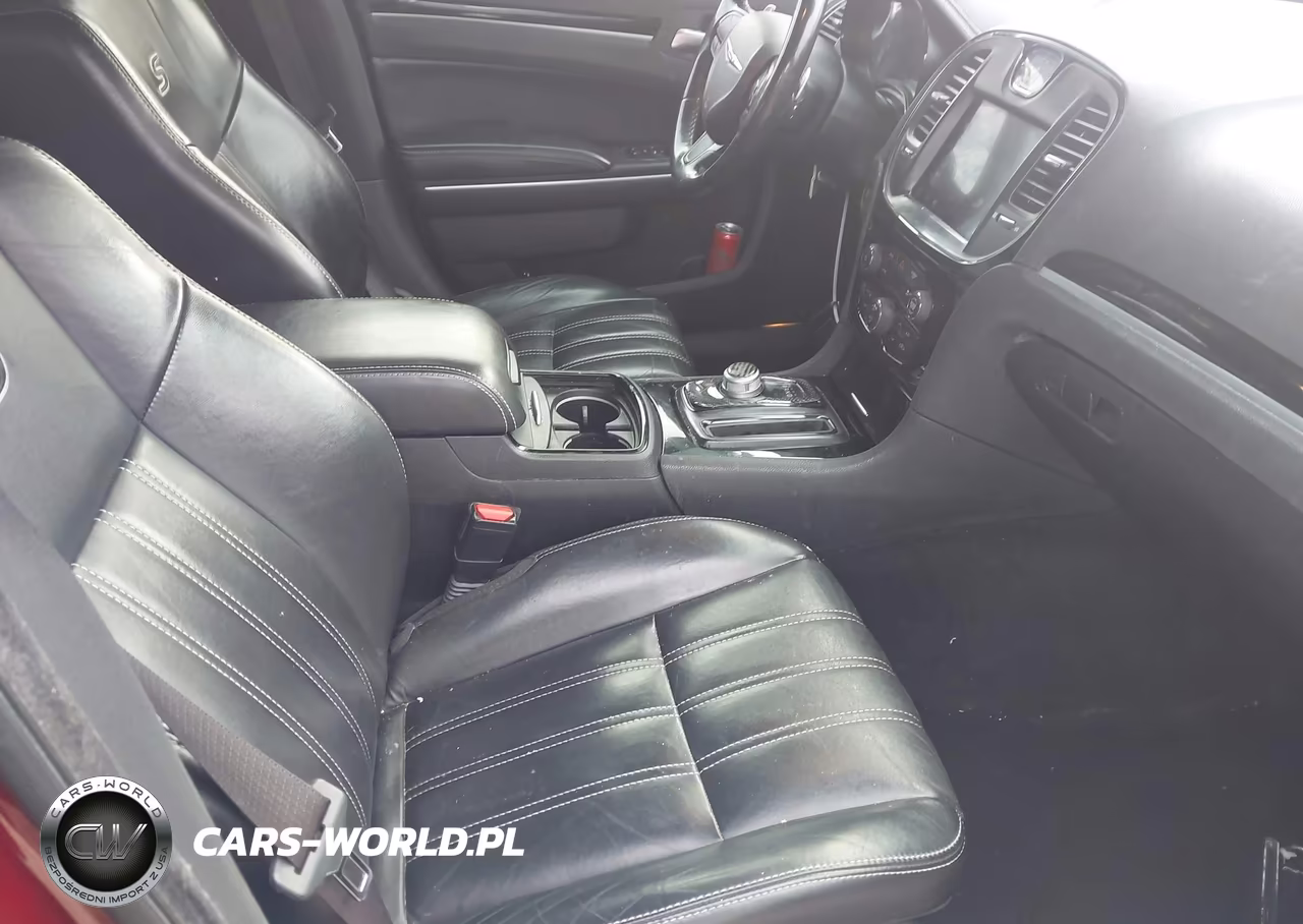 2019 Chrysler 300 300S VIN:2C3CCABG7KH628631 - 5