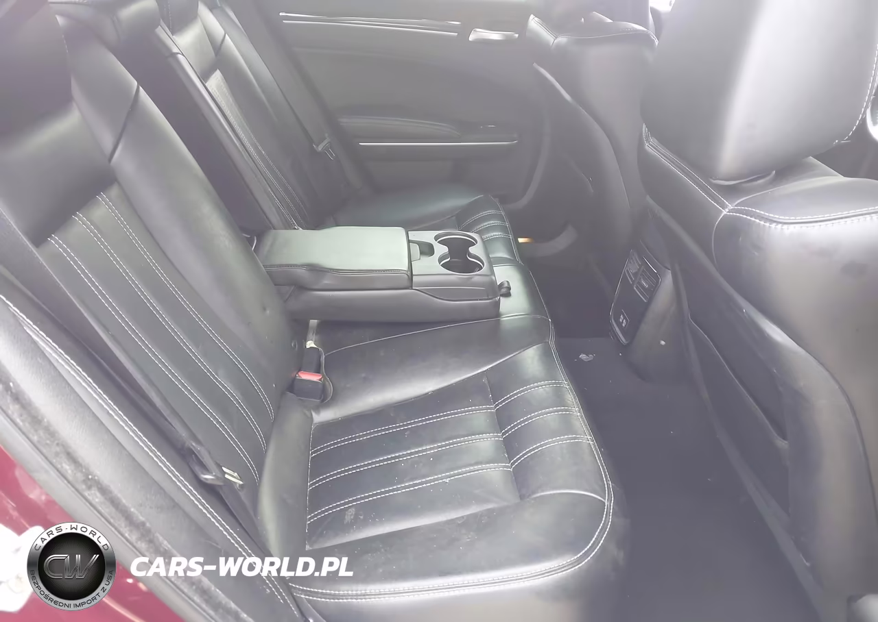 2019 Chrysler 300 300S VIN:2C3CCABG7KH628631 - 8