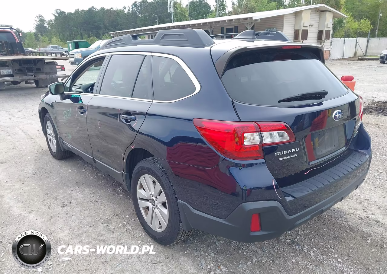 2018 Subaru Outback 2.5I Premium VIN:4S4BSAHC8J3349894 - 3