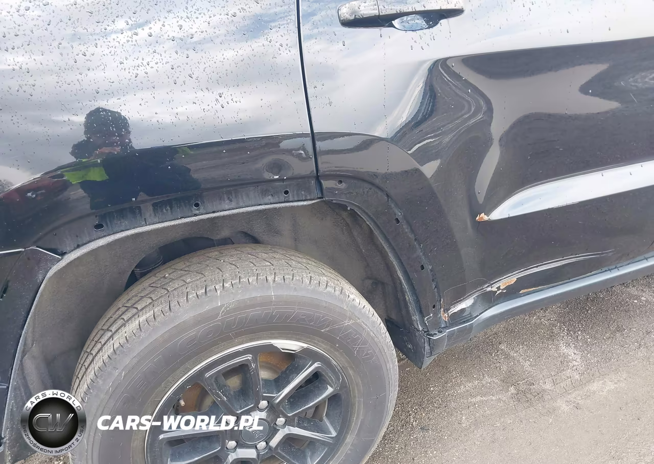 2020 Jeep Grand Cherokee Laredo E 4X4 VIN:1C4RJFAG0LC362786 - 18