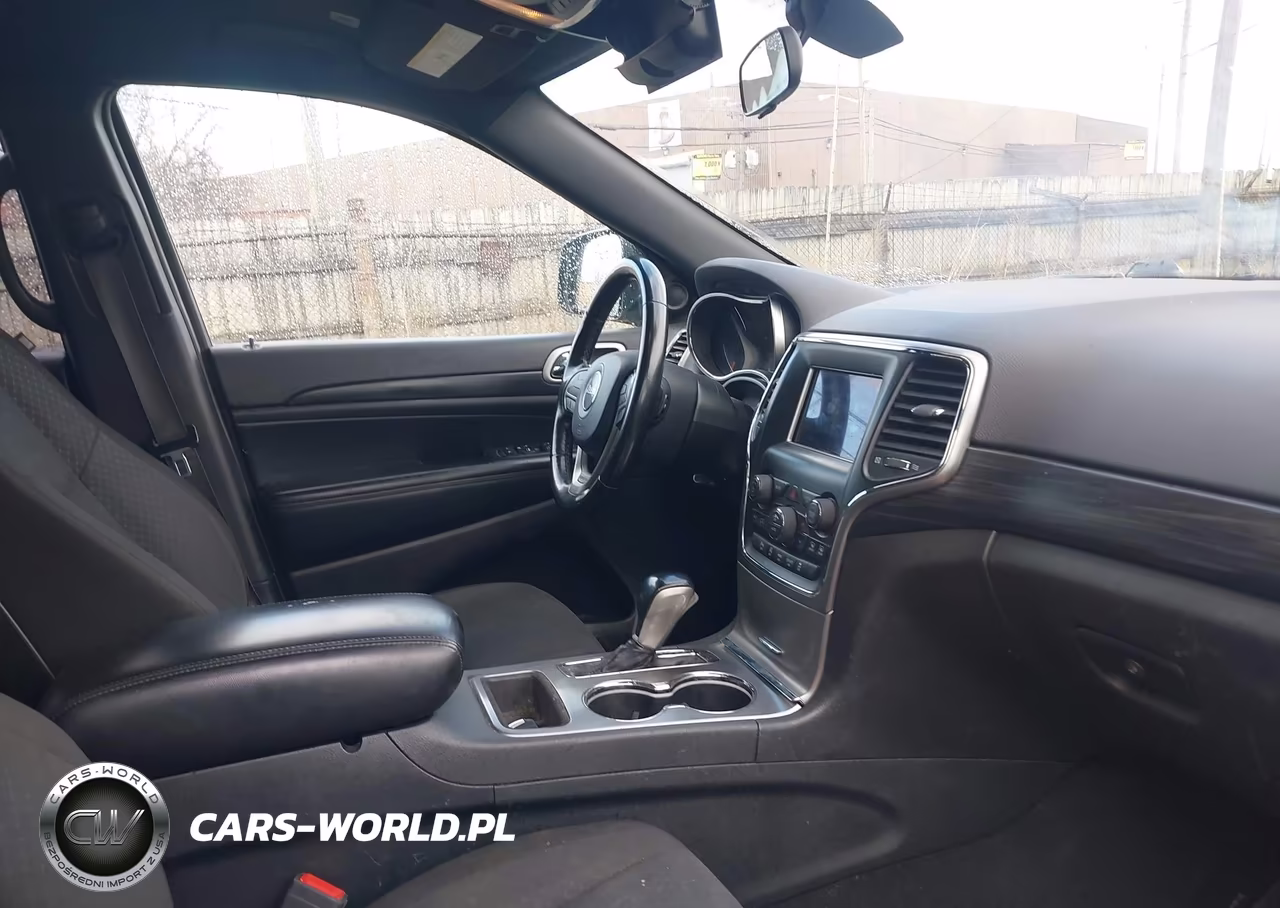 2020 Jeep Grand Cherokee Laredo E 4X4 VIN:1C4RJFAG0LC362786 - 5