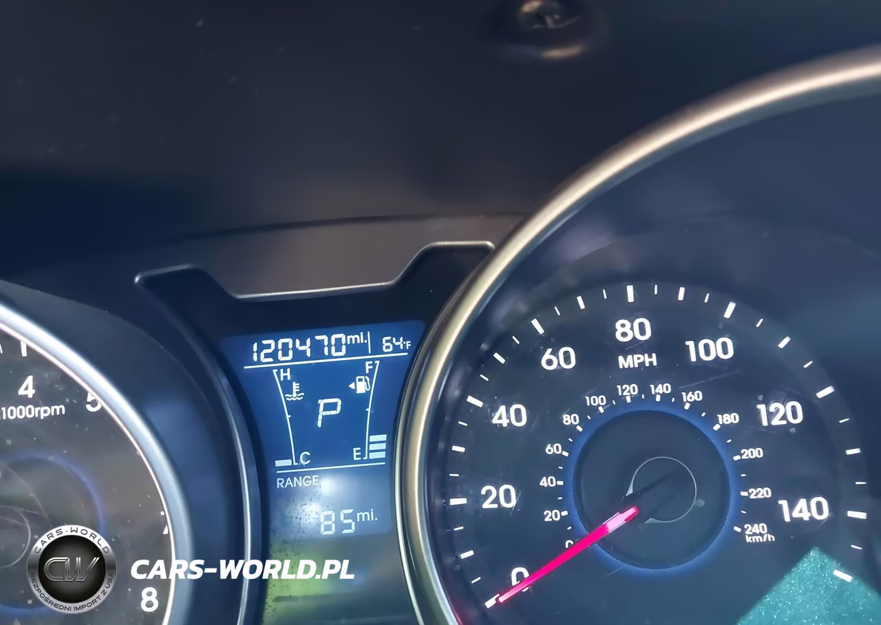 2017 Hyundai Veloster VIN:KMHTC6AD6HU317211 - 15