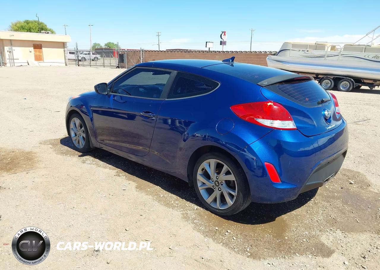 2017 Hyundai Veloster VIN:KMHTC6AD6HU317211 - 3