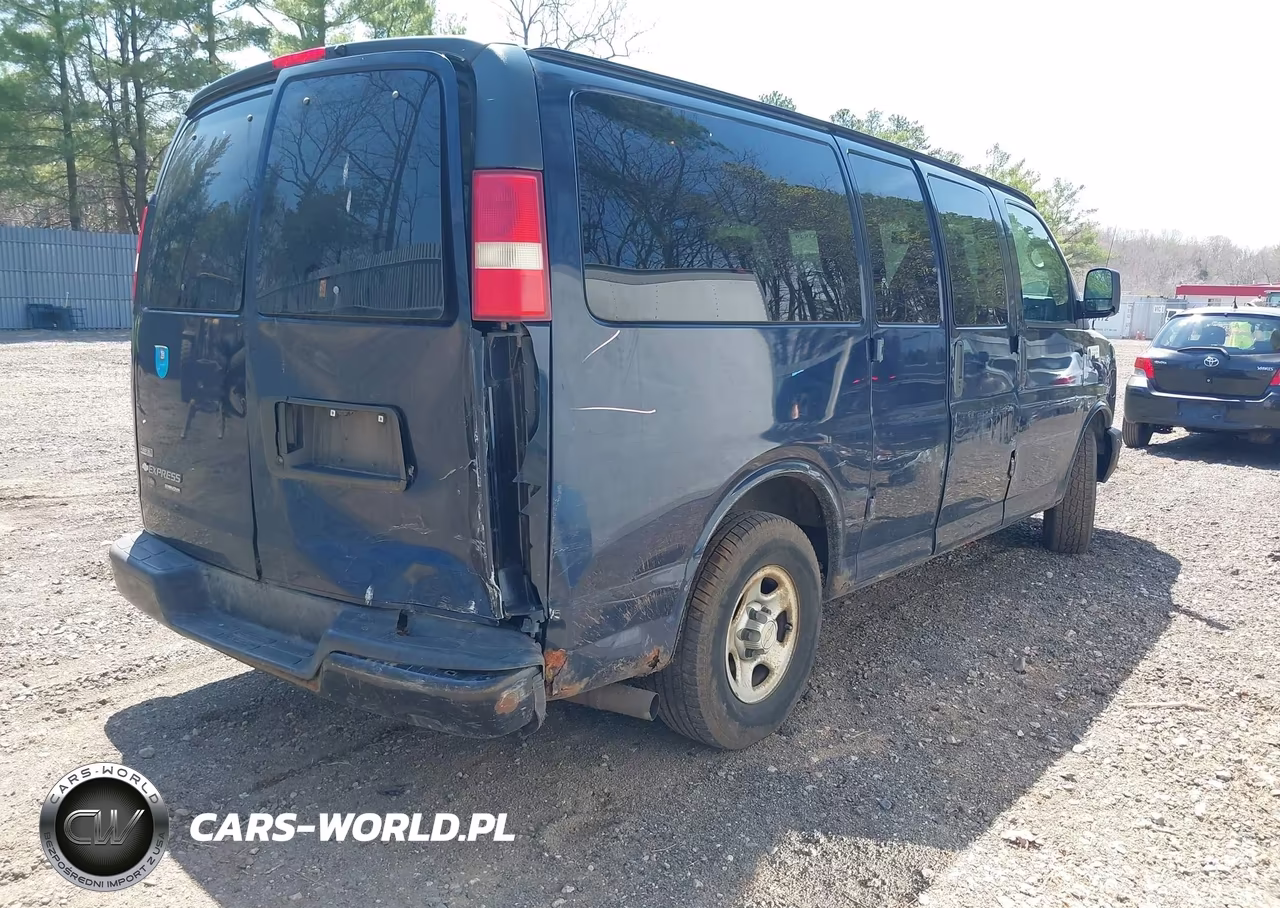 2008 Chevrolet Express Ls VIN:1GNFG154281210653 - 4