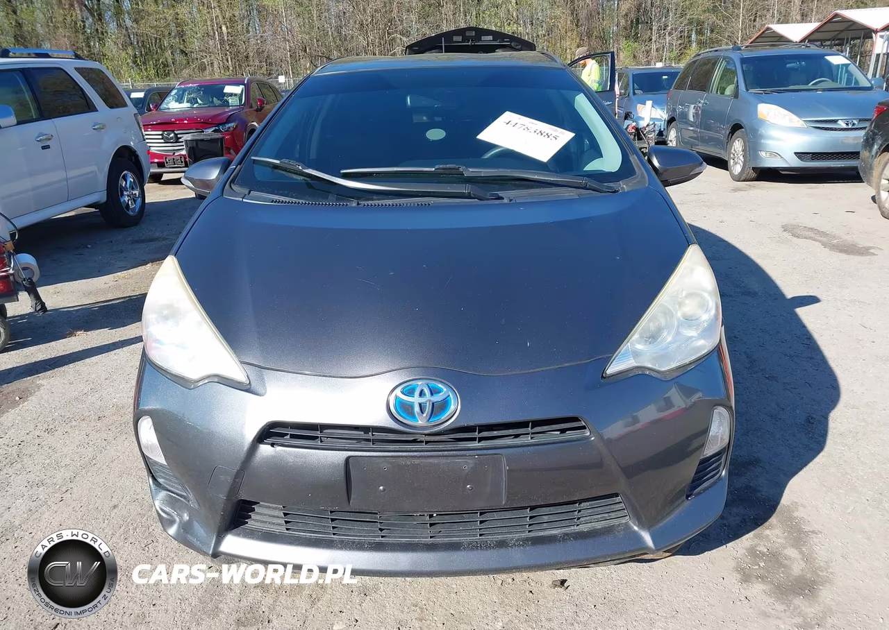 2013 Toyota Prius C Two VIN:JTDKDTB31D1045177 - 12
