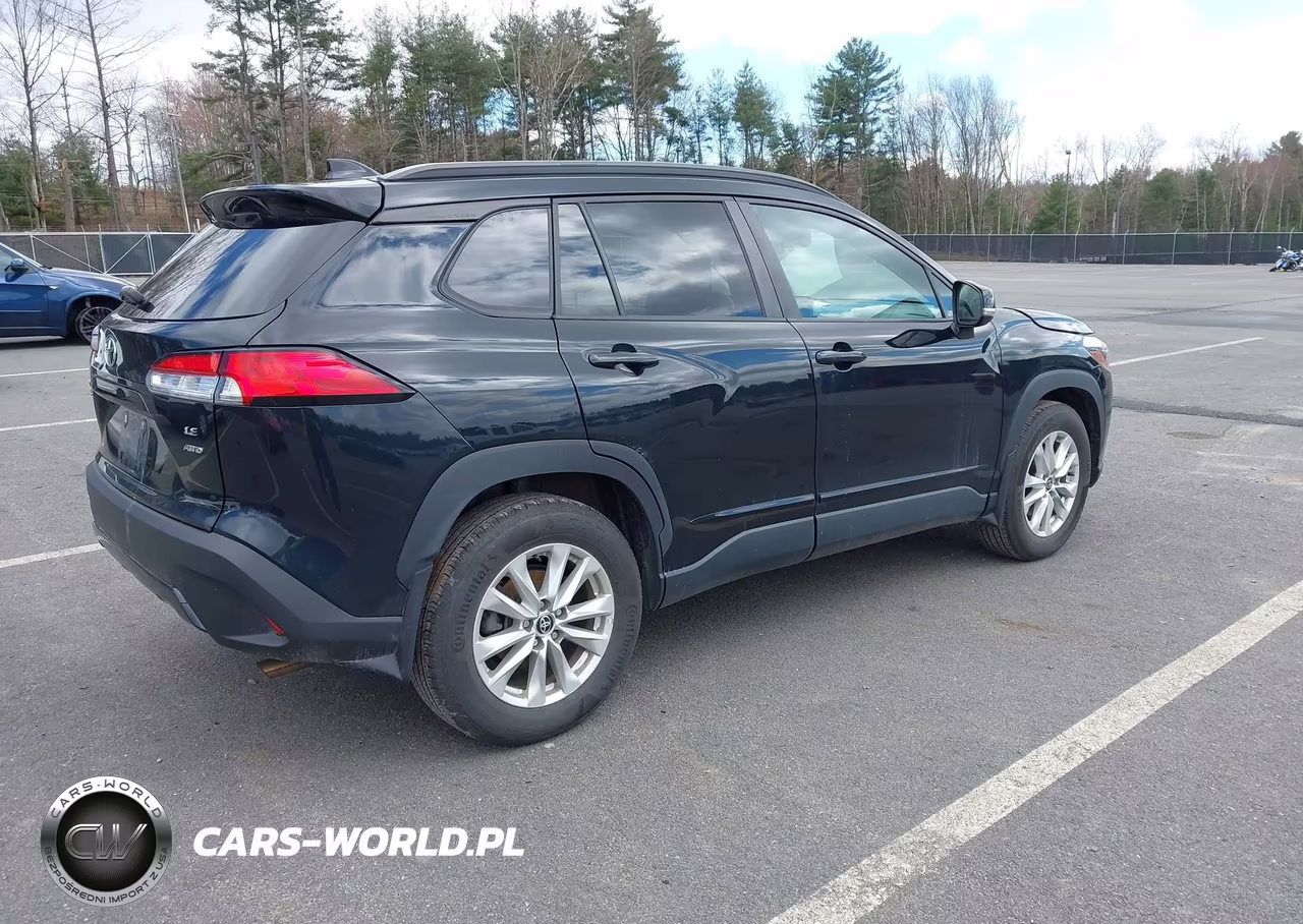 2022 Toyota Corolla Cross Le VIN:7MUBAABG5NV007445 - 4