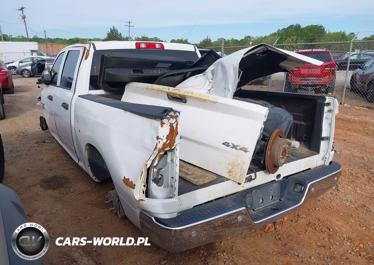 2022 Ram 1500 Classic Tradesman 4X4 5'7 Box VIN:1C6RR7KG5NS209639 - 3