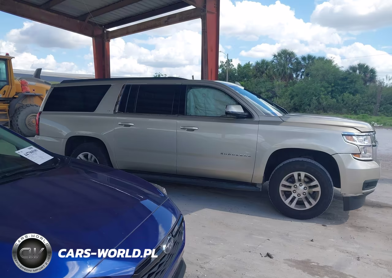 2017 Chevrolet Suburban Lt VIN:1GNSCHKC3HR260445 - 13