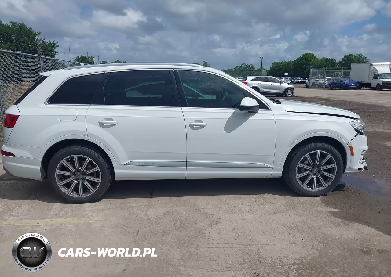 2017 Audi Q7 2.0T Premium VIN:WA1LHAF72HD038439 - 13