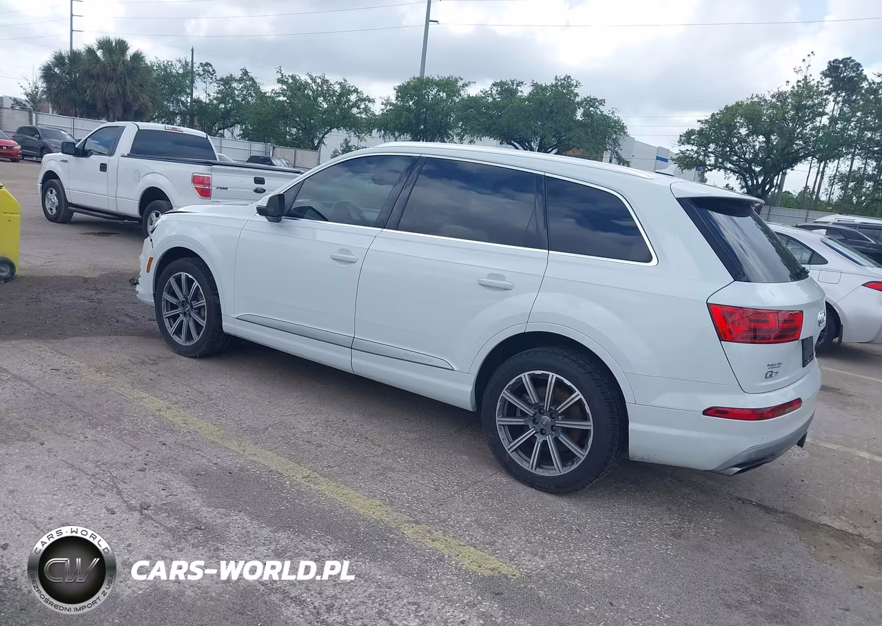 2017 Audi Q7 2.0T Premium VIN:WA1LHAF72HD038439 - 3