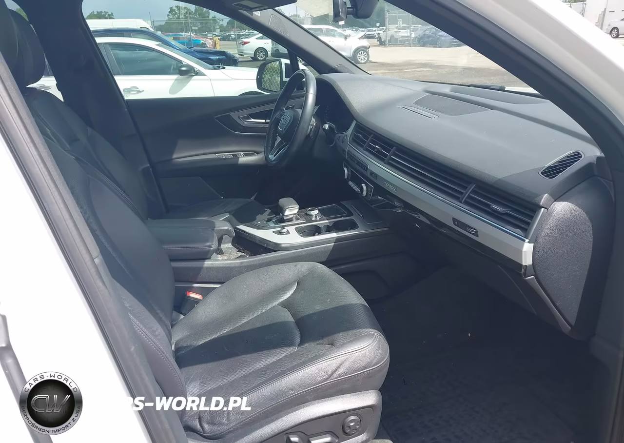 2017 Audi Q7 2.0T Premium VIN:WA1LHAF72HD038439 - 5