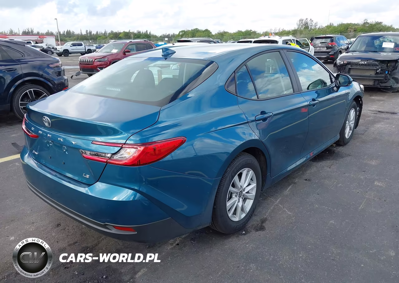 2026 Toyota Camry Le VIN:4T1DAACK8TU263850 - 4