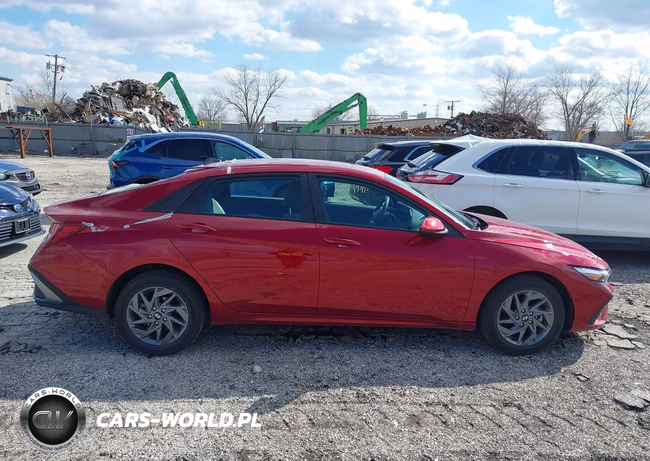 2024 Hyundai Elantra Sel VIN:KMHLM4DG9RU676822 - 13
