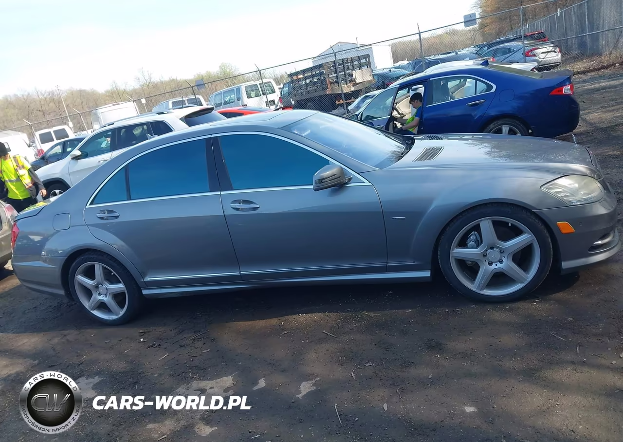 2012 Mercedes-Benz S 550 VIN:WDDNG7DB3CA444225 - 13