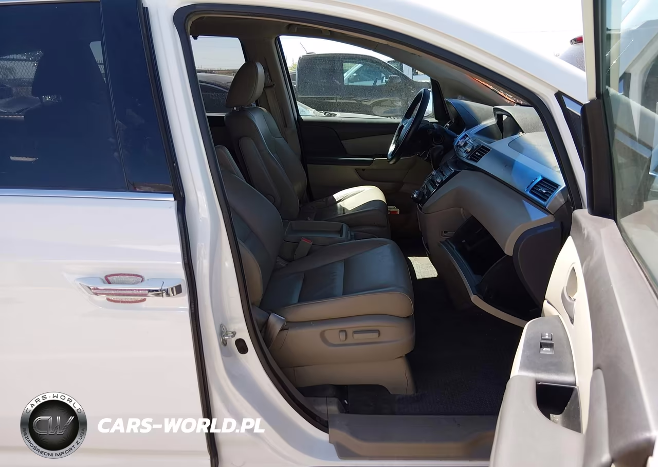 2011 Honda Odyssey Touring-Touring Elite VIN:5FNRL5H9XBB008447 - 5