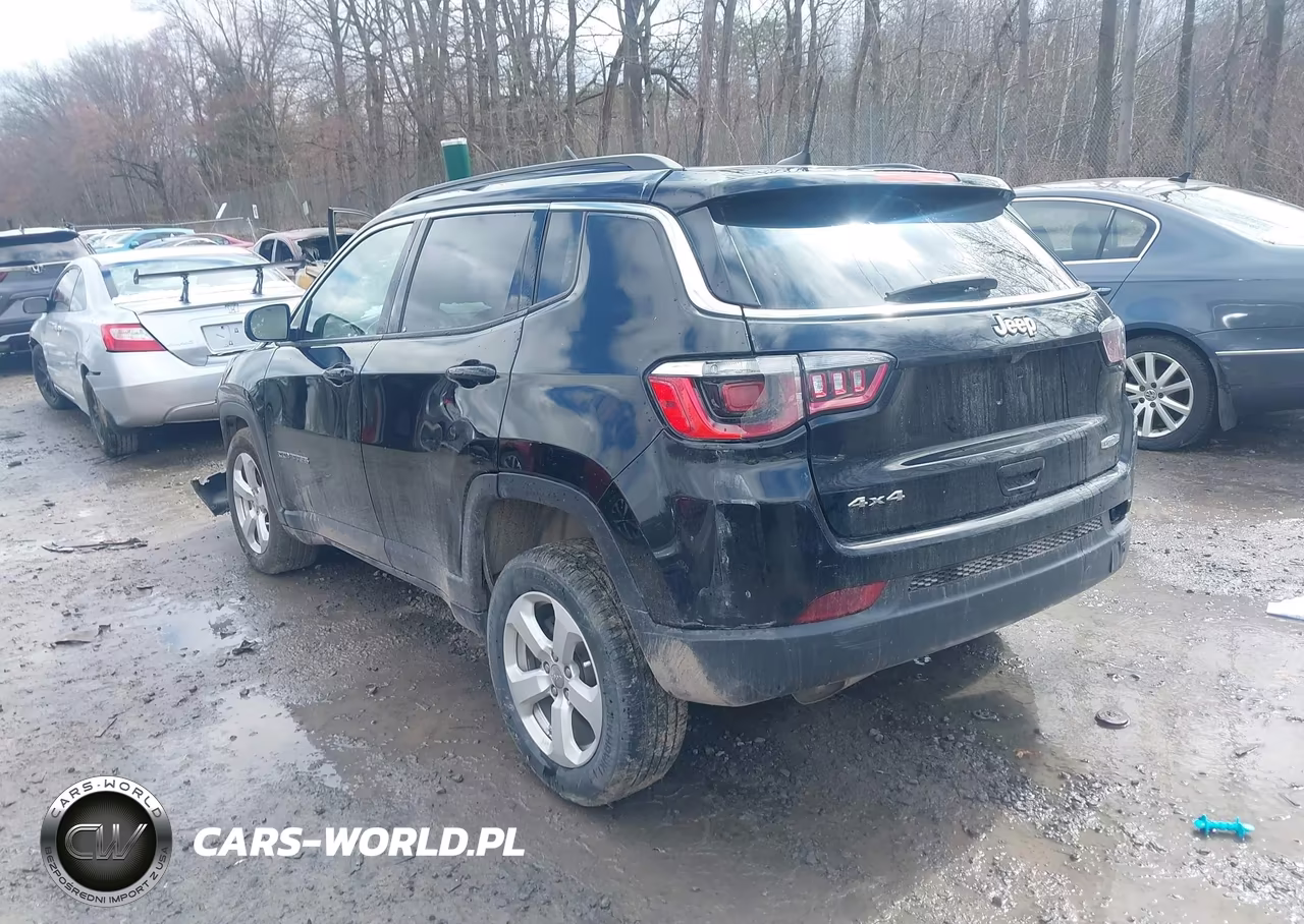 2020 Jeep Compass Latitude 4X4 VIN:3C4NJDBB0LT138590 - 3