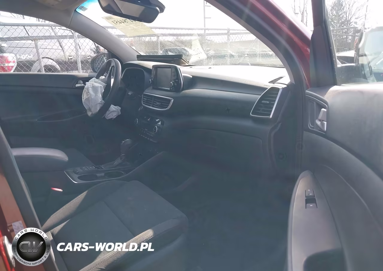 2019 Hyundai Tucson Sport VIN:KM8J33AL3KU888322 - 4
