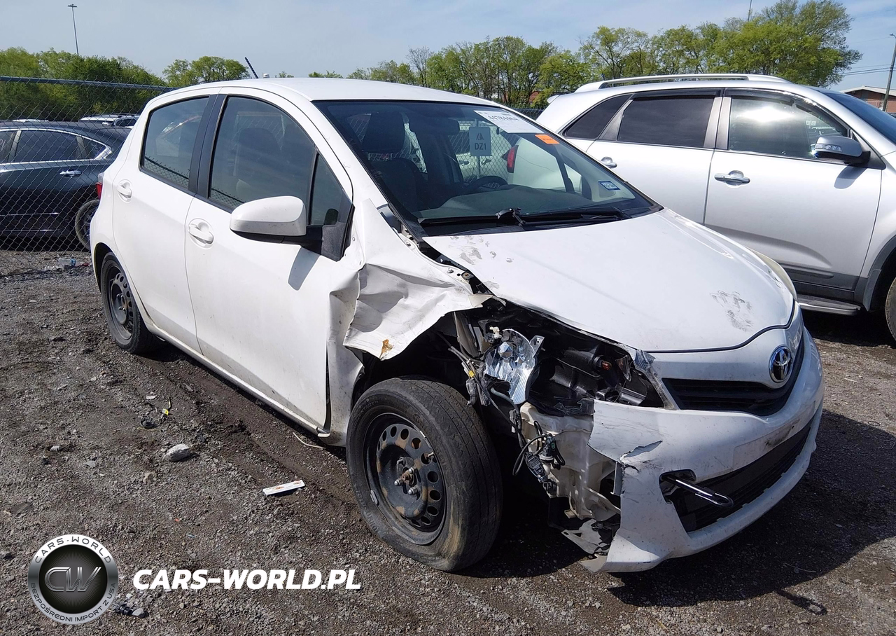 2013 Toyota Yaris Le