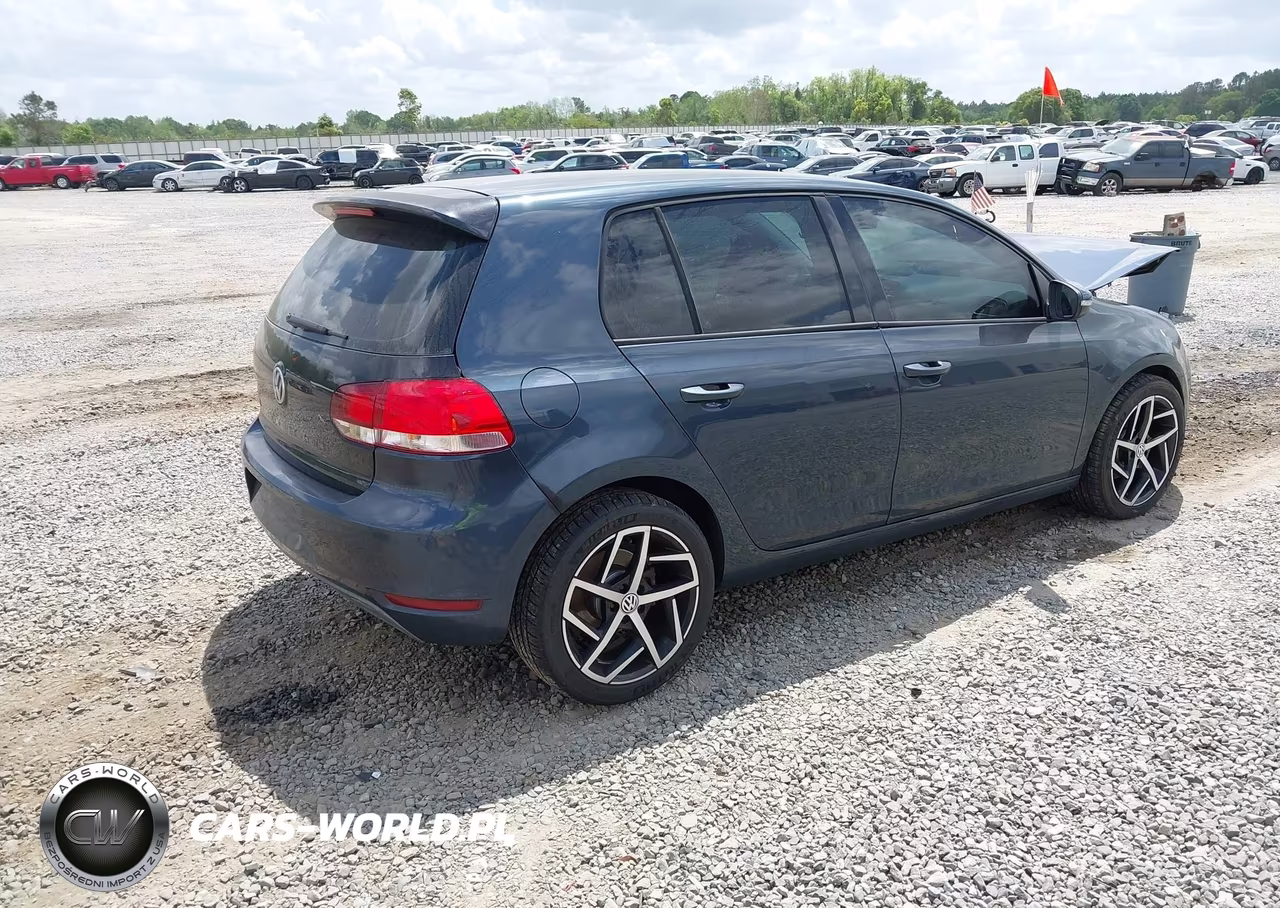 2014 Volkswagen Golf 2.5L VIN:WVWDB7AJ0EW007725 - 4