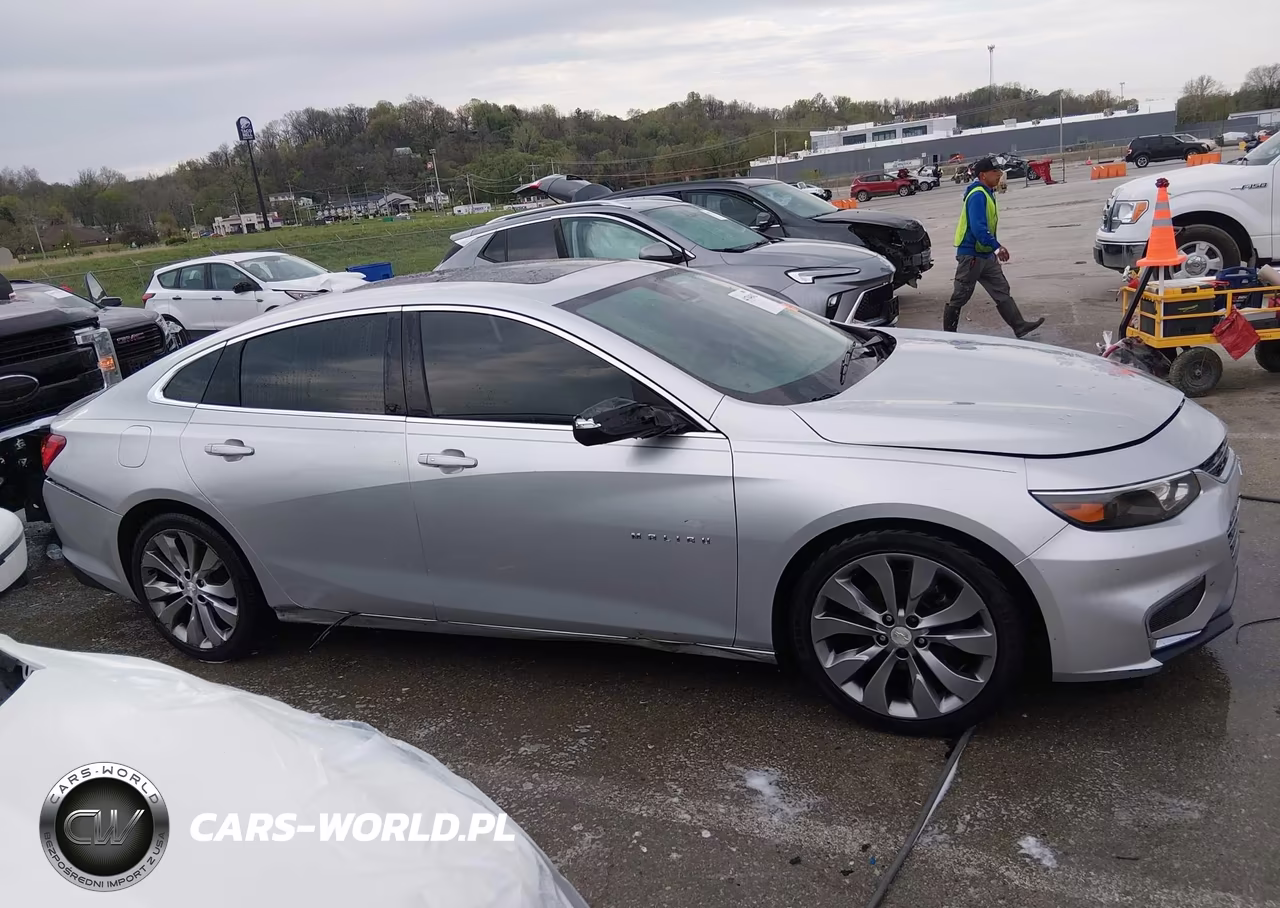 2017 Chevrolet Malibu Premier VIN:1G1ZH5SX1HF267656 - 13