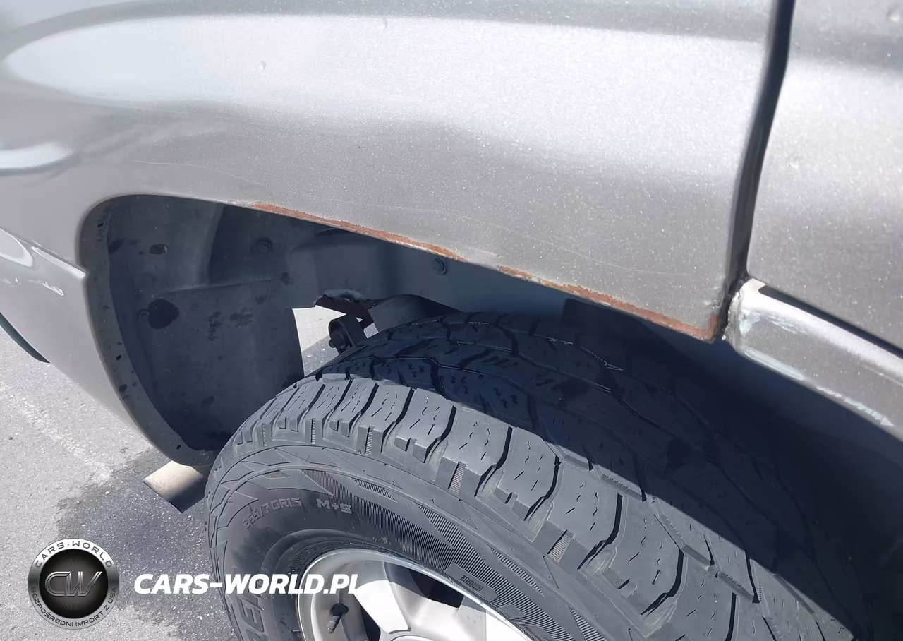 2003 Chevrolet Tahoe Lt VIN:1GNEK13Z03J264485 - 12