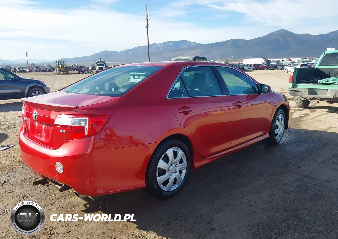 2013 Toyota Camry Se VIN:4T1BF1FK4DU680534 - 4