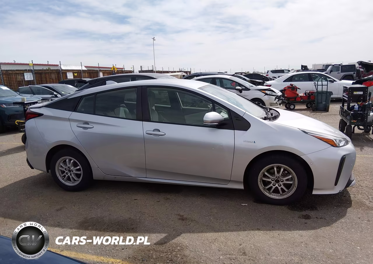 2022 Toyota Prius Le VIN:JTDKAMFU4N3166258 - 14
