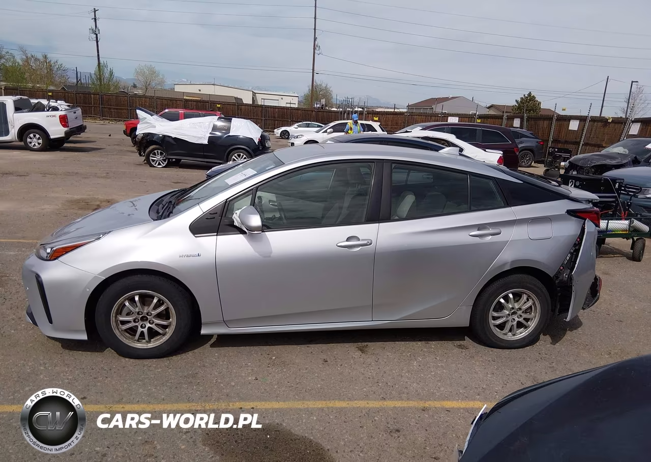 2022 Toyota Prius Le VIN:JTDKAMFU4N3166258 - 15