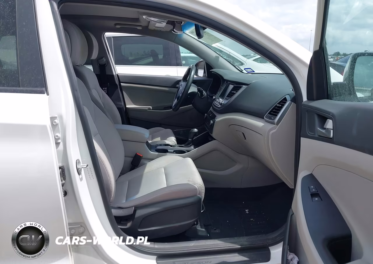 2018 Hyundai Tucson Value VIN:KM8J33A22JU748459 - 5