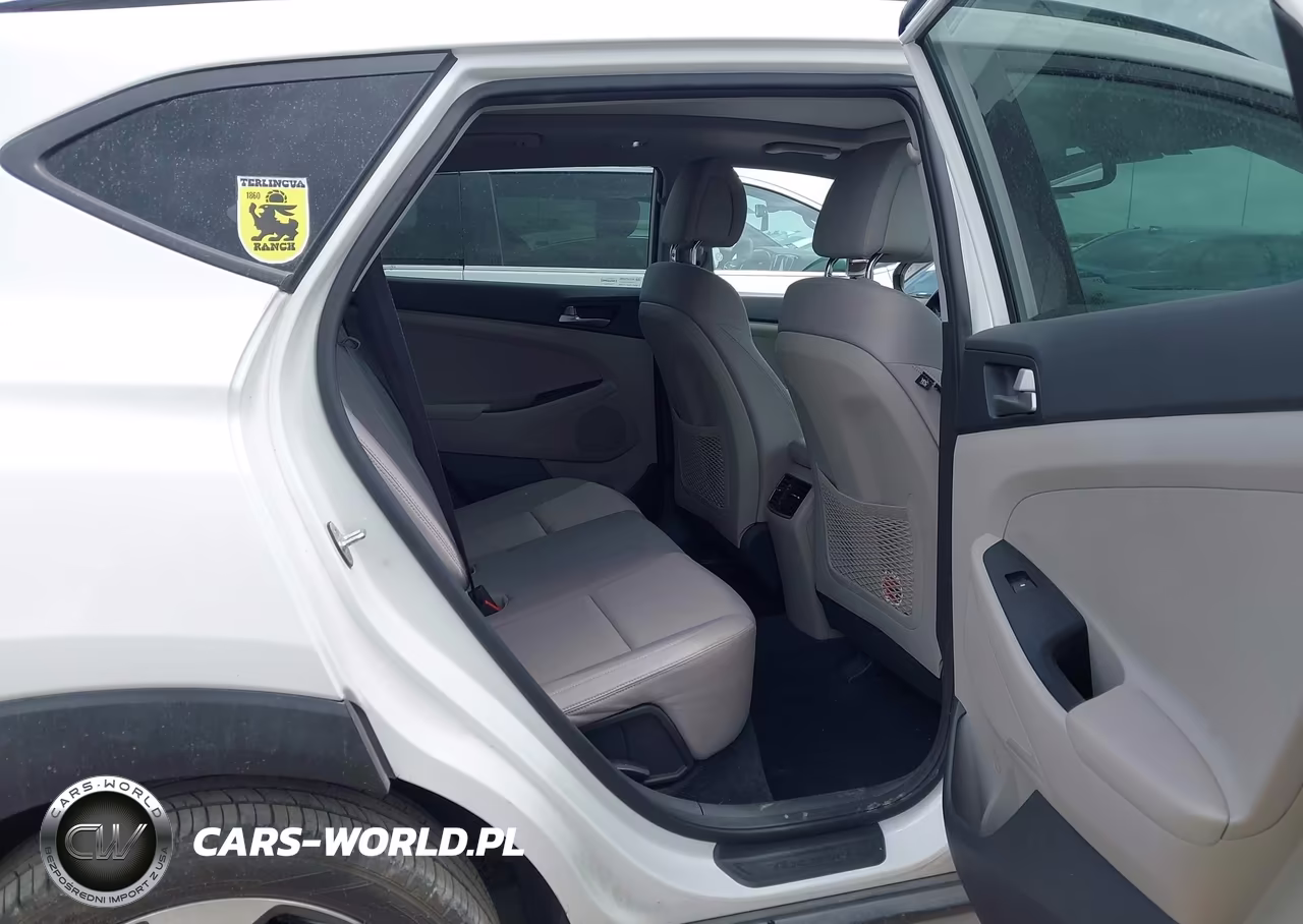 2018 Hyundai Tucson Value VIN:KM8J33A22JU748459 - 8