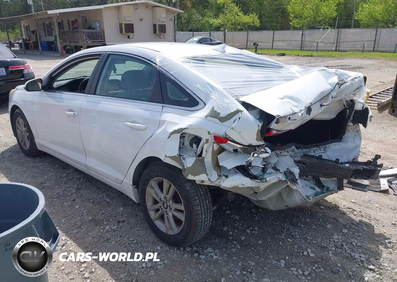 2015 Hyundai Sonata Se VIN:5NPE24AF0FH063430 - 3