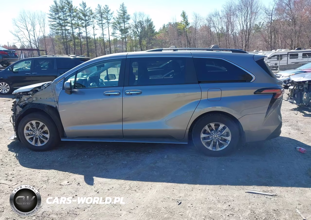 2026 Toyota Sienna Xle VIN:5TDYSKFC7TS228458 - 15