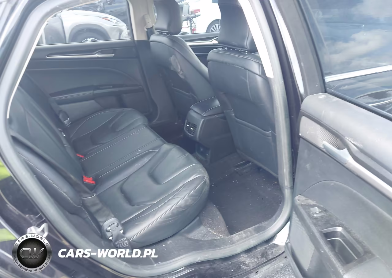 2019 Ford Fusion Energi Titanium VIN:3FA6P0SU4KR161806 - 8